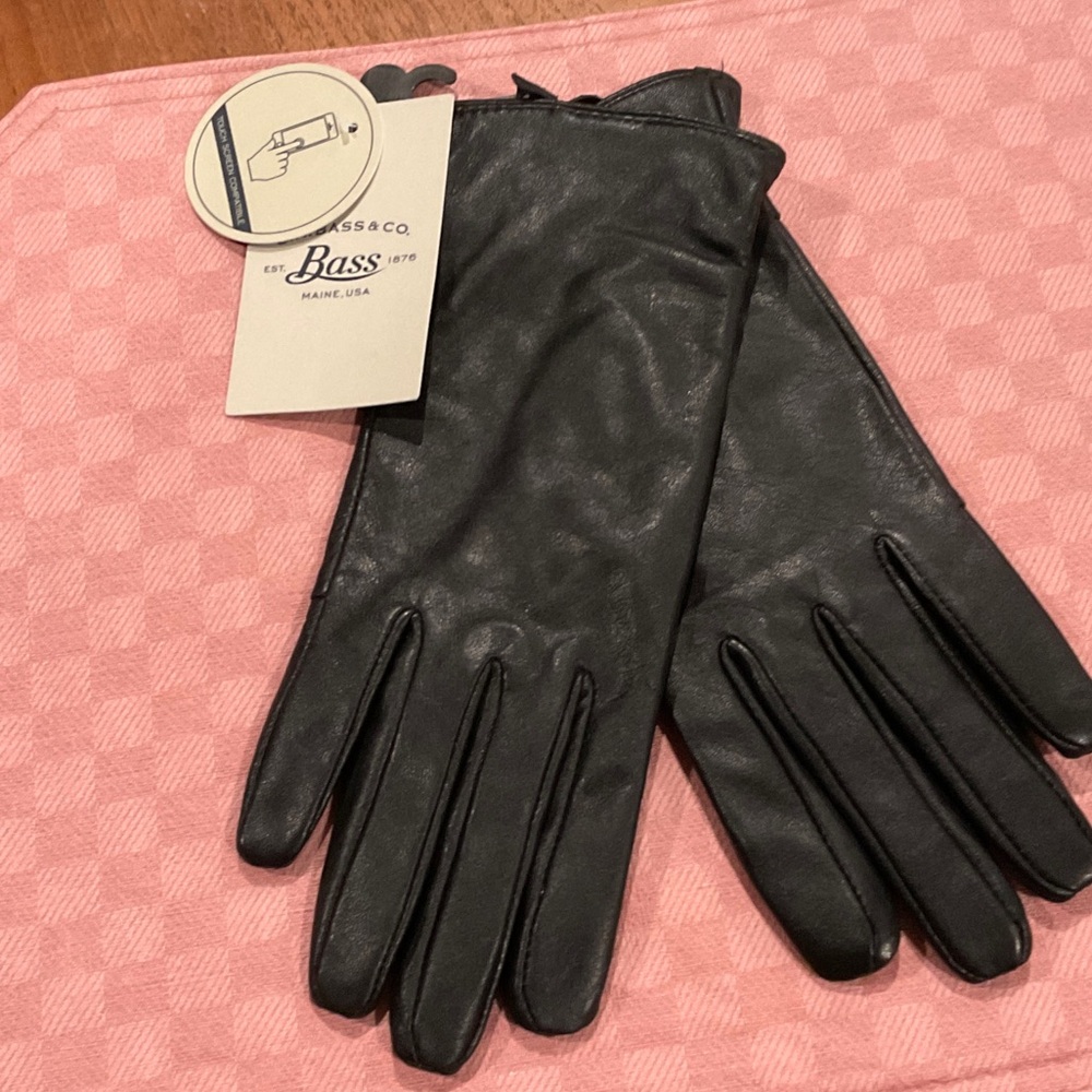 Bass Black Leather Women's Dress Gloves